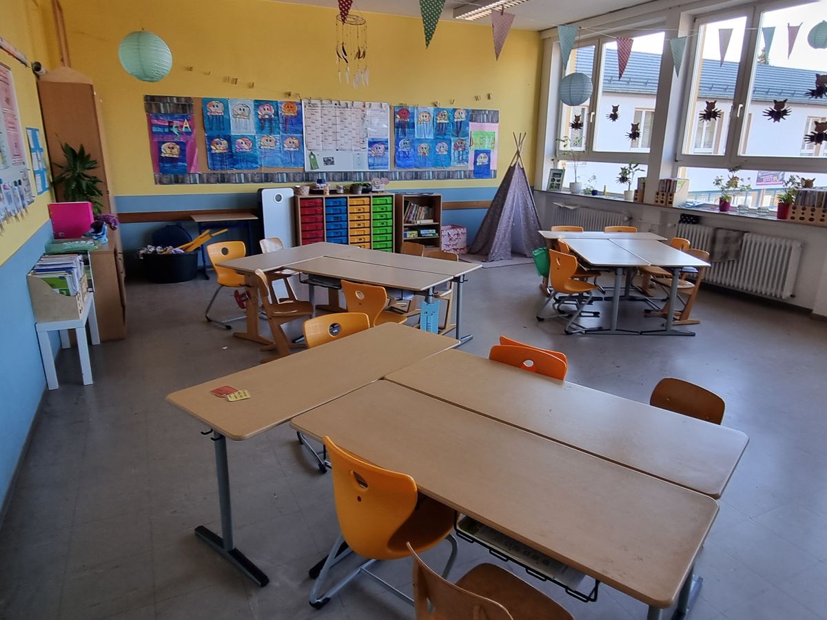 Klassenzimmer nach dem Schulumzug – Umzugs Fichtner in Mannheim